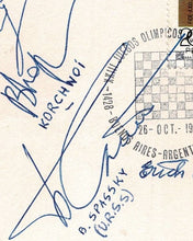 Load image into Gallery viewer, One sheet cover with cancelled stamp of the 1978 Olympiad in Argentina signed by Erich Gottlieb Eliskases; Boris Vasilievich Spassky; Viktor Lvovich Korchnoi; Oleg Mikhailovich Romanishin and Svend Hamann