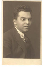 Load image into Gallery viewer, Photograph of Richard Reti